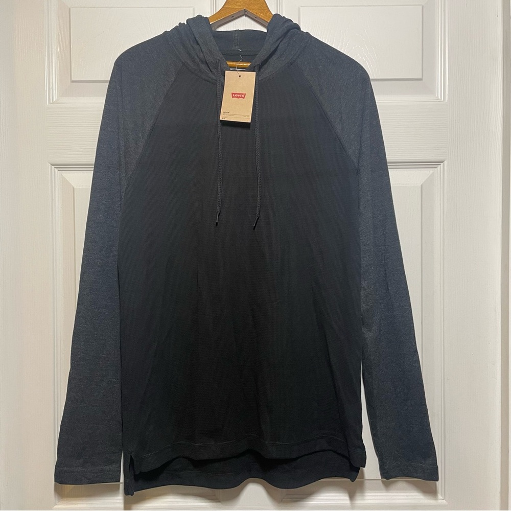 NWT Levi Mens Medium Long Sleeve Hoodie Sweatshirt Black Grey  Lightweight